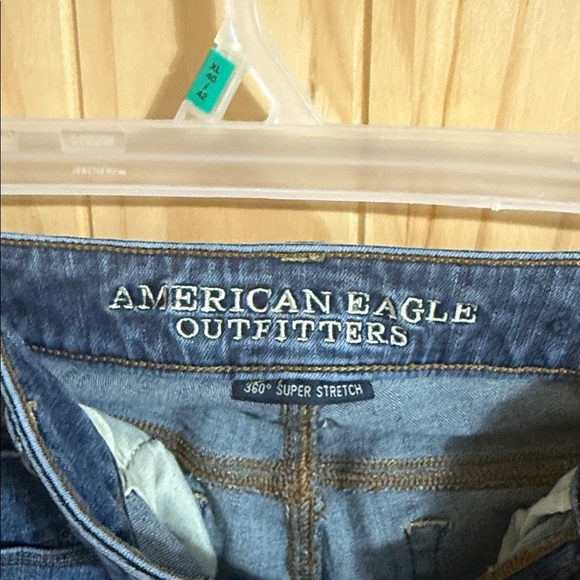 American Eagle Outfitters 360degree super stretch Blue Flare Jeans - Picture 2 of 5